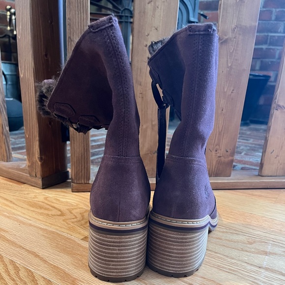 Burgundy Timberland winter boots, size 7. Condition: like new! - Picture 5 of 6